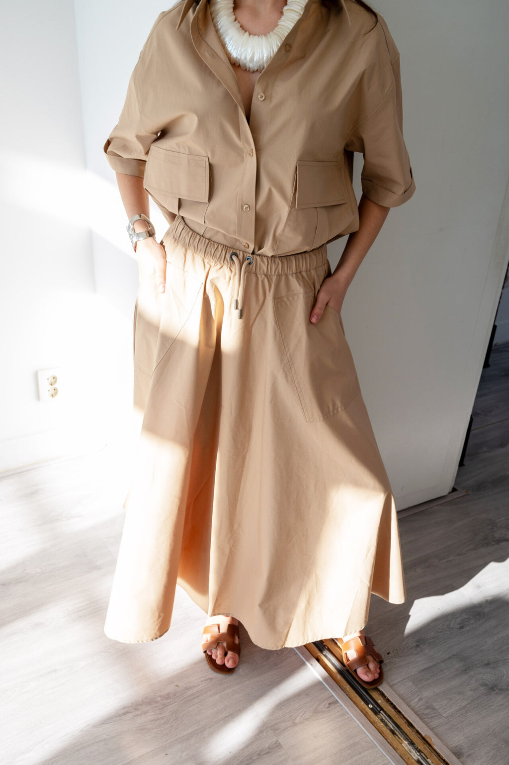 The PERFECT Dijon Skirt Beige